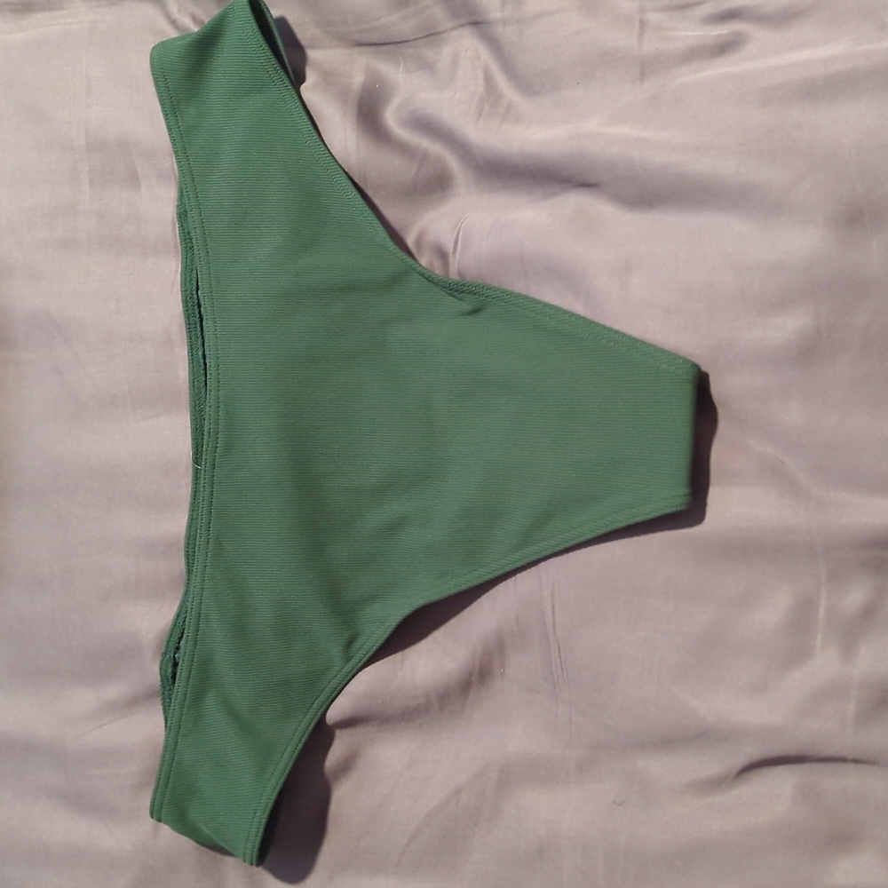 Volcom Ribbed Two Piece Bikini - Picture 5 of 6